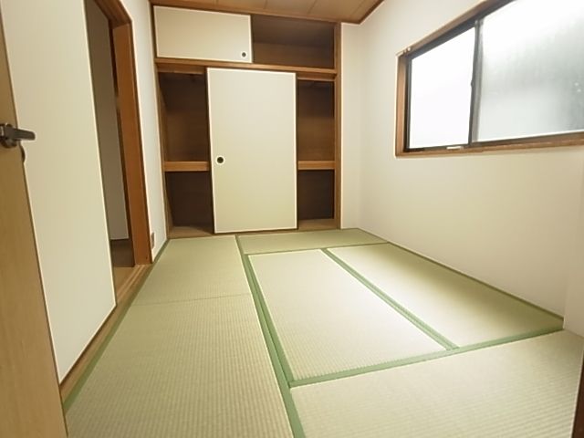ベッドルーム