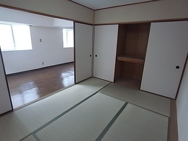 ベッドルーム