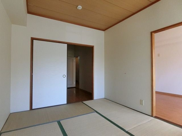 ベッドルーム