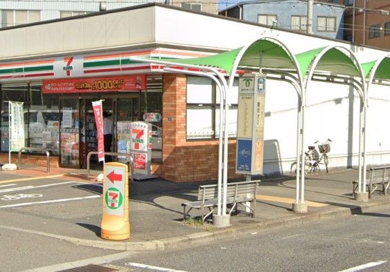 近くのセブンイレブン 神戸梅ヶ香町2丁目店まで322m（徒歩5分）
