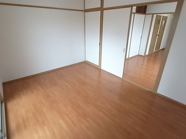 ベッドルーム