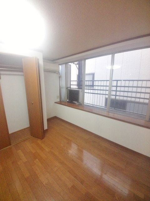 ベッドルーム