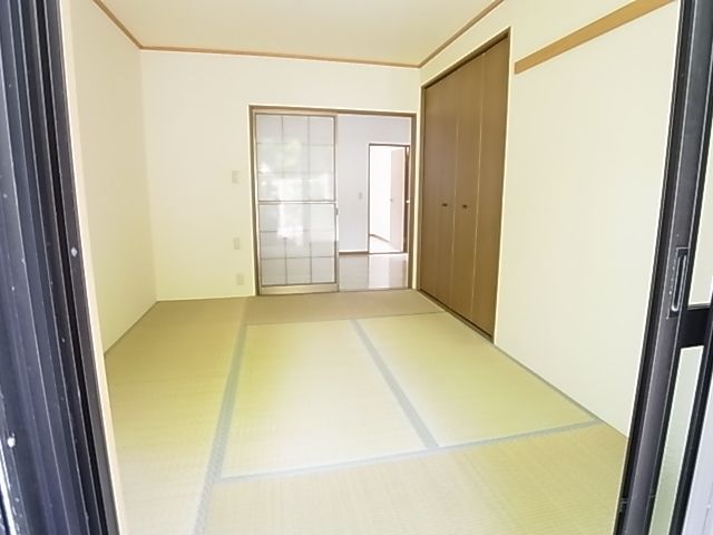ベッドルーム