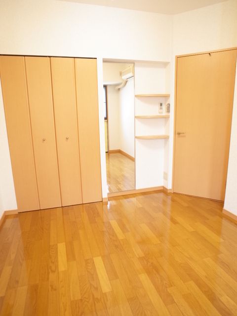 ベッドルーム