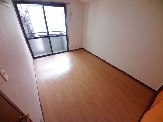 ベッドルーム