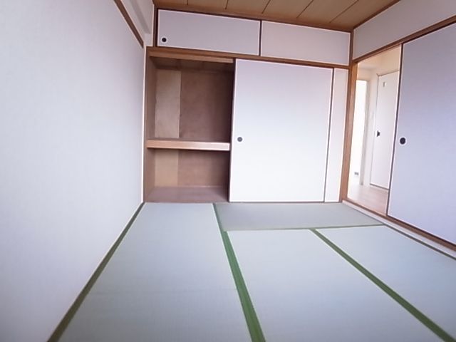 ベッドルーム