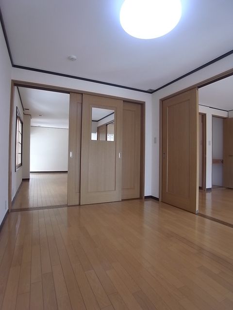 ベッドルーム