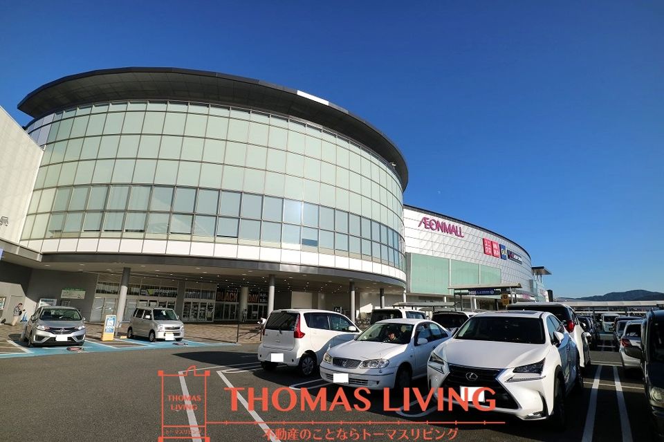 近くのイオンモール福岡まで1,426m（徒歩18分）