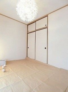 ベッドルーム
