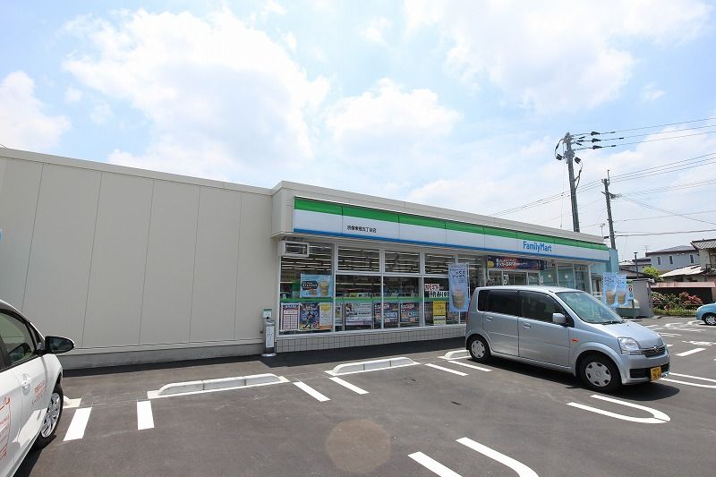 近くのファミリーマート 宗像東郷五丁目店まで2,591m（徒歩33分）