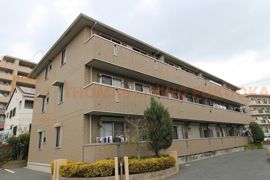 ロイヤルブルーB棟の外観画像