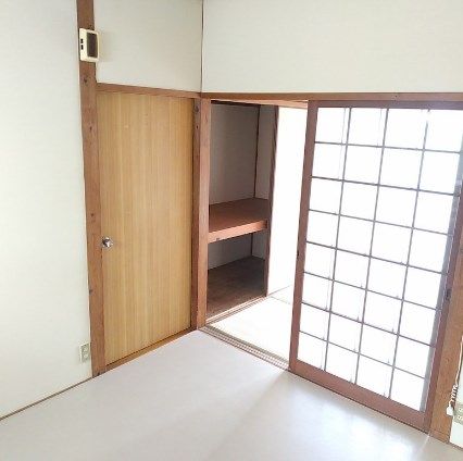 ベッドルーム