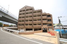 フォレスト′00の外観画像