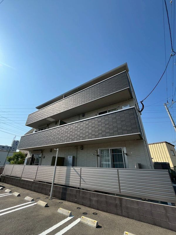 エレガンス内橋の外観画像