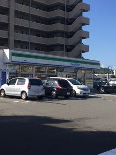 近くのファミリーマート 篠栗尾仲店まで571m（徒歩8分）