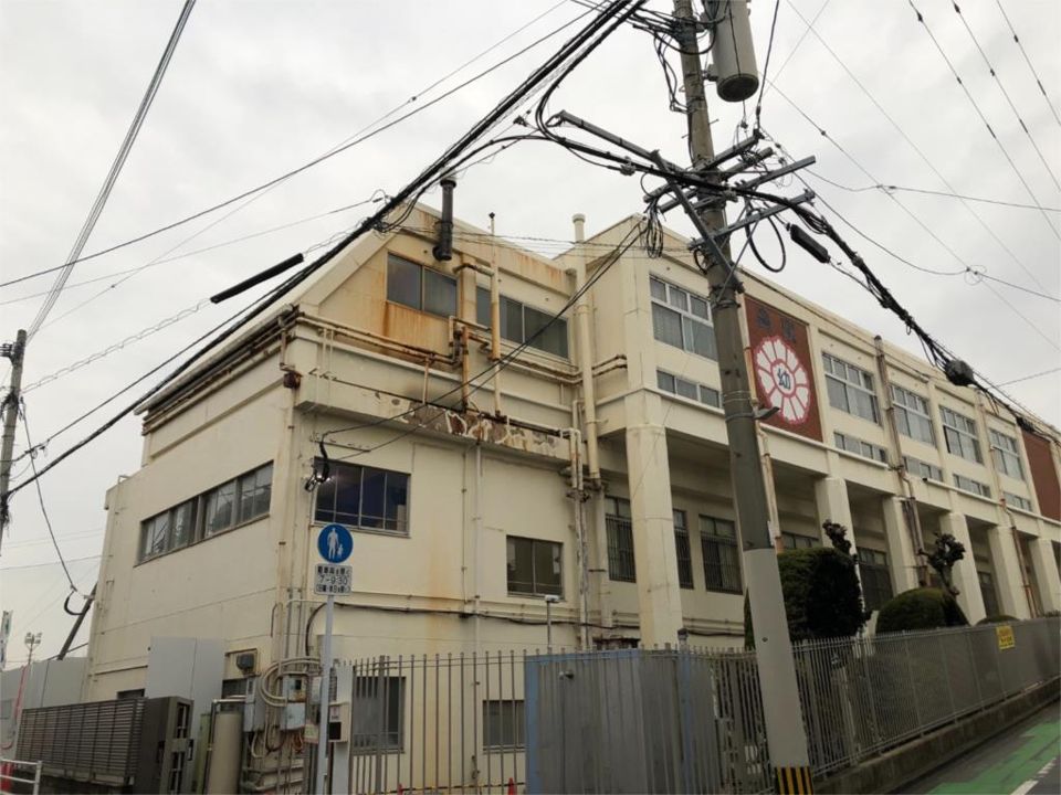 近くの高取保育園まで700m（徒歩9分）