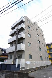 アールズプレイス二日市の外観画像
