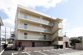コースト名島の外観画像