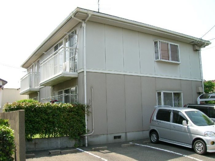 ファミーユ麦野の外観画像