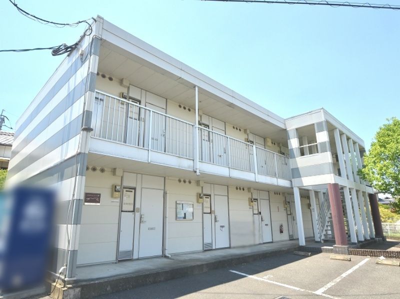 レオパレスクレセント二日市の外観画像