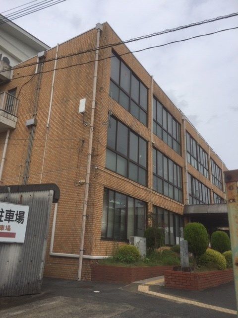 近くの小郡市役所まで488m(徒歩7分)