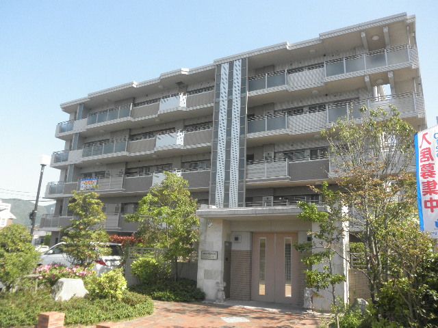 シュペリュールIIの外観画像
