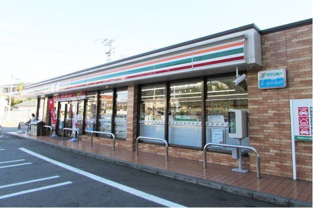 近くのセブンイレブン 福岡平和5丁目店まで400m（徒歩5分）