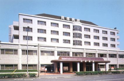近くの医療法人貝塚病院まで509m（徒歩7分）