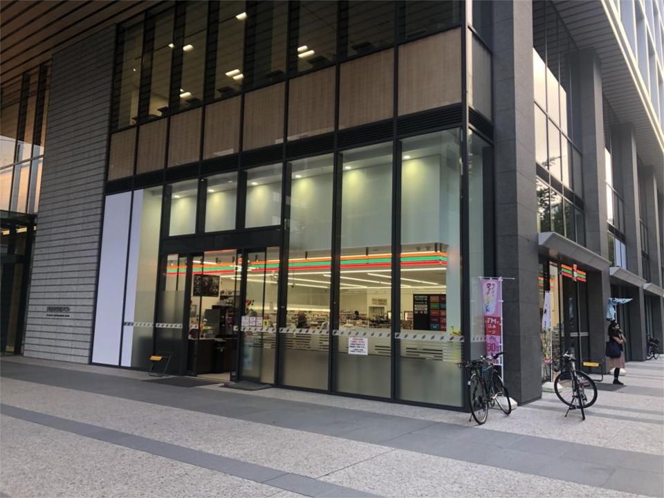 近くのセブンイレブン 博多駅前1丁目店まで211m（徒歩3分）
