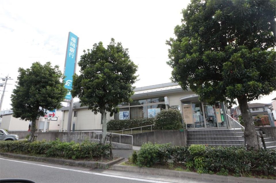 近くの福岡銀行千鳥支店まで450m（徒歩6分）