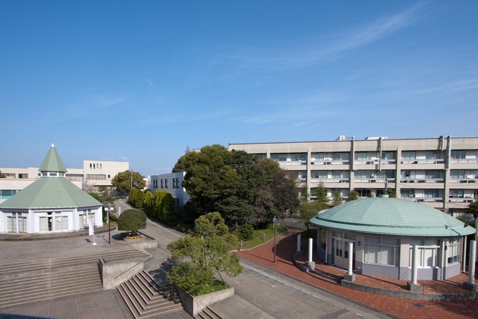 近くの福岡県立福岡女子大学まで1,939m（徒歩25分）