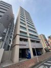 アルティザ六本松の外観