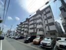 エメラルドマンション比恵の外観