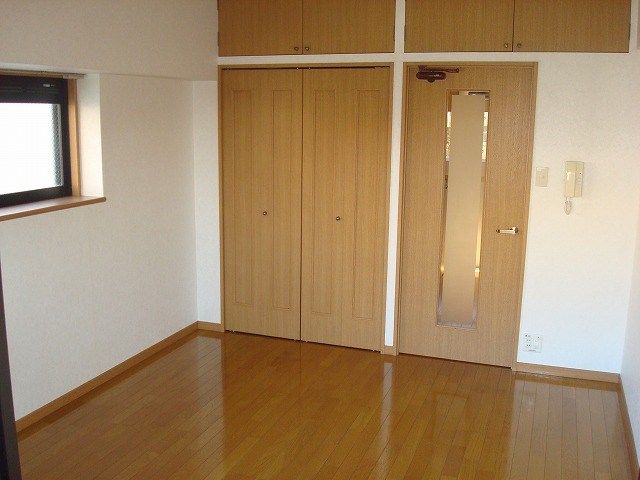 ベッドルーム