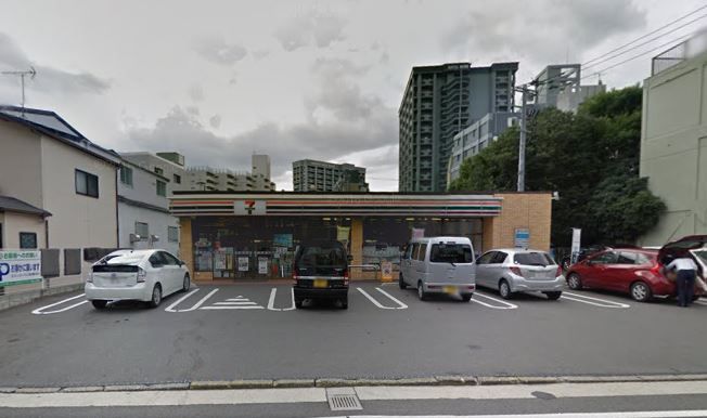 近くのセブンイレブン 博多出来町通り店まで110m(徒歩2分)