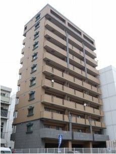 アコール県庁前の外観画像