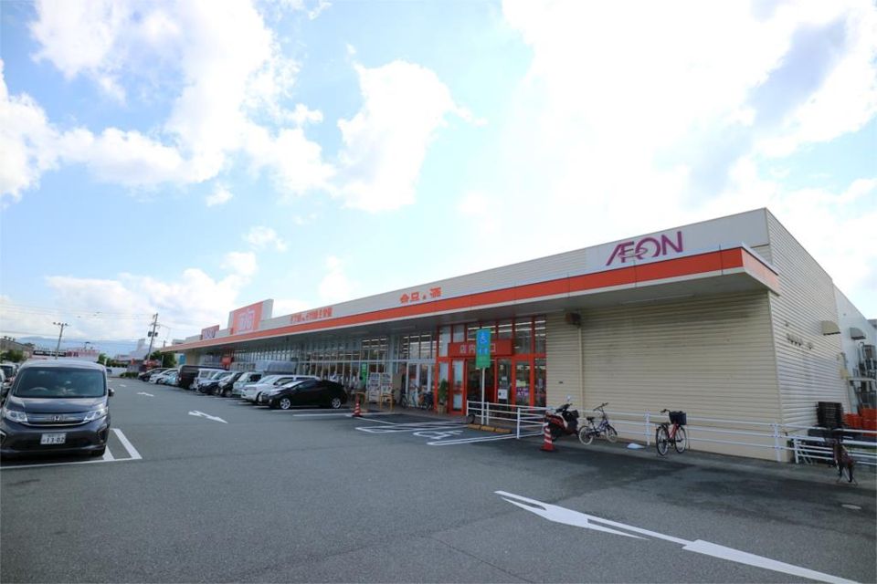 近くのザ・ビッグ 福岡空港東店まで614m（徒歩8分）