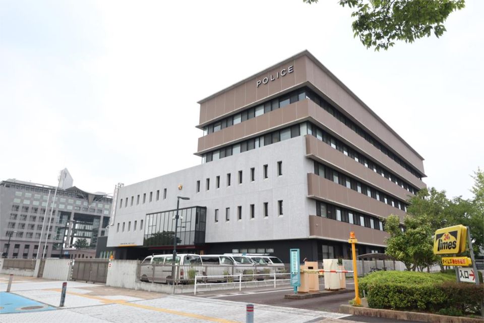近くの春日警察署まで1,079m（徒歩14分）