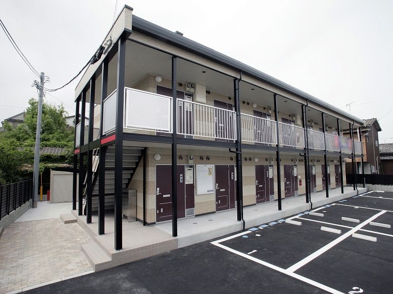 レオパレスシャンドゥフルールの外観画像