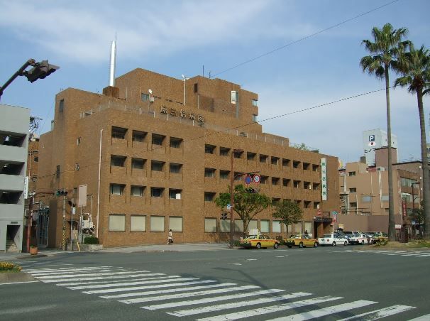 近くの原三信病院まで288m（徒歩4分）