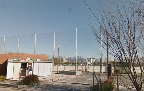 近くの社領南公園まで1,195m（徒歩15分）