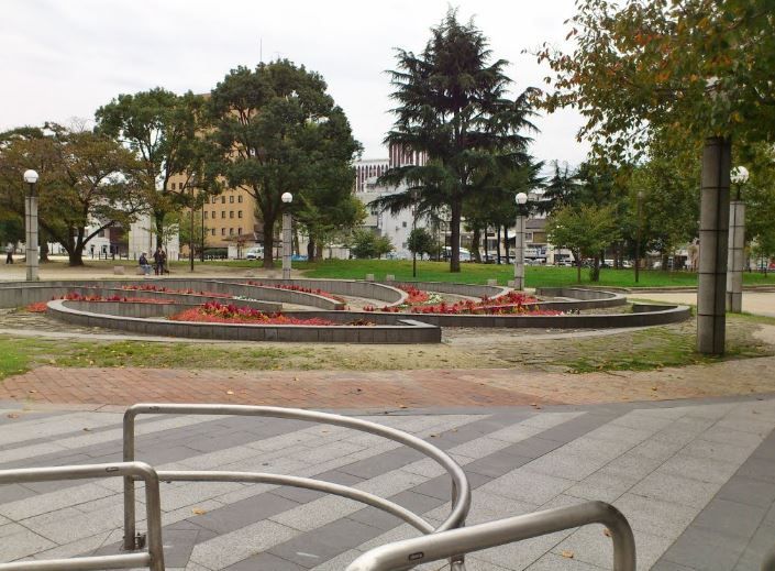 近くの冷泉公園まで480m(徒歩6分)