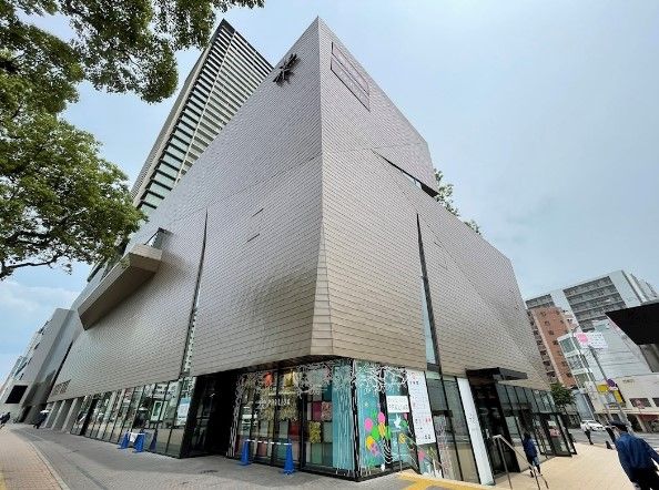 近くのPRALIVA(プラリバ)まで1,137m(徒歩15分)