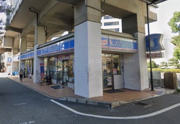 近くのローソン 渡辺通四丁目店まで50m（徒歩1分）