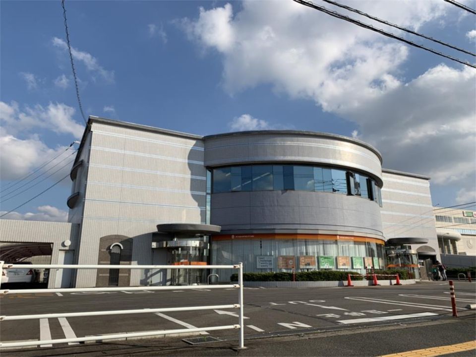 近くの西日本シティ銀行古賀支店まで413m(徒歩6分)