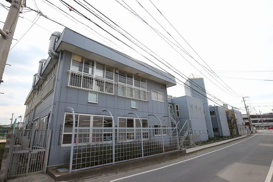 近くの白菊幼稚園まで345m（徒歩5分）