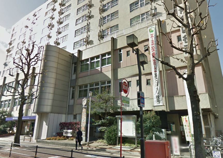 近くの博多区役所まで330m（徒歩5分）