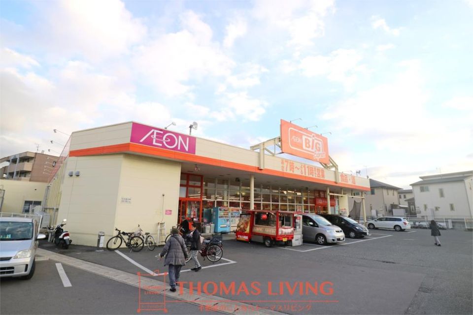 近くのザ・ビッグ エクスプレス粕屋店まで775m（徒歩10分）