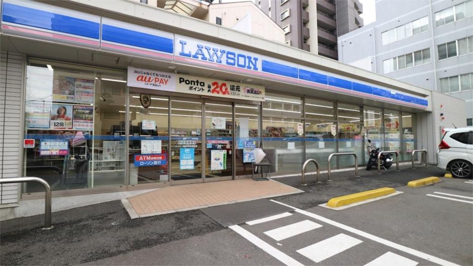 近くのローソン 博多中呉服町店まで354m（徒歩5分）