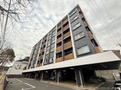 リバース平和の外観画像